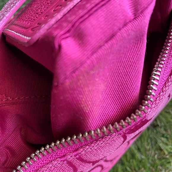 Pink Coach demi purse - Picture 12 of 17